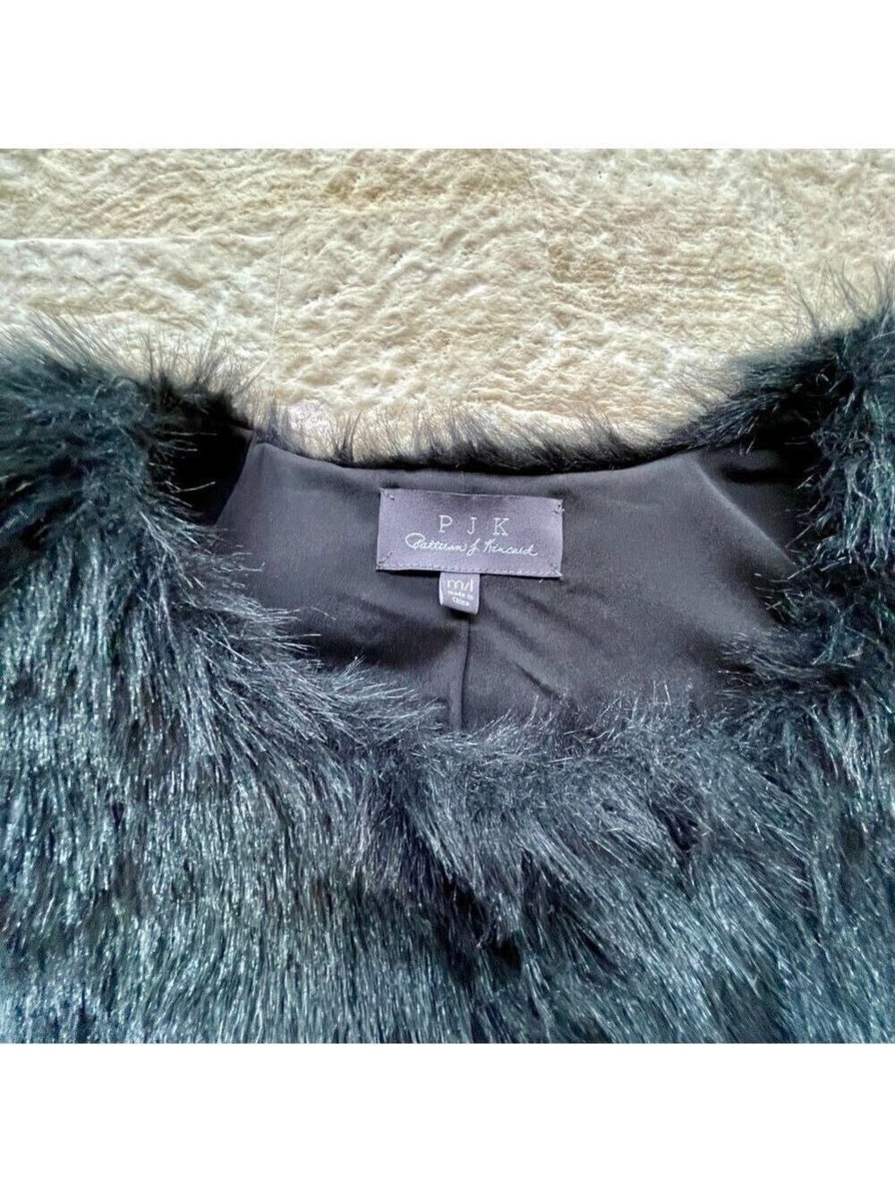 PJK Patterson J. Kincaid Black Shaggy Faux Fur and Faux Leather Vest, Size M/L - Picture 5 of 10